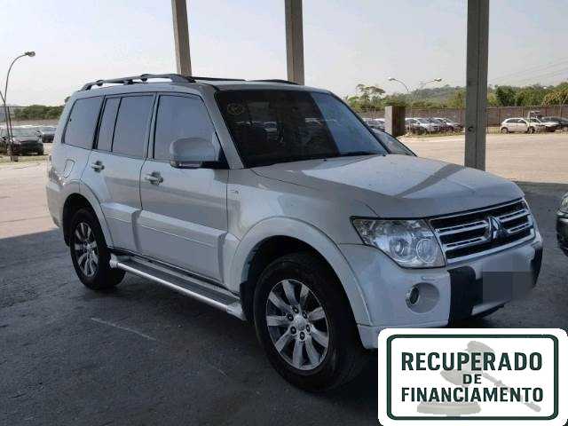 PAJERO FULL HPE 3.2 TURBO 2011